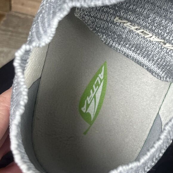 Altra Womens Size 10/10.5 Vali Knit Athletic Gray Lace Up Sneakers. 10 but big - Picture 7 of 10